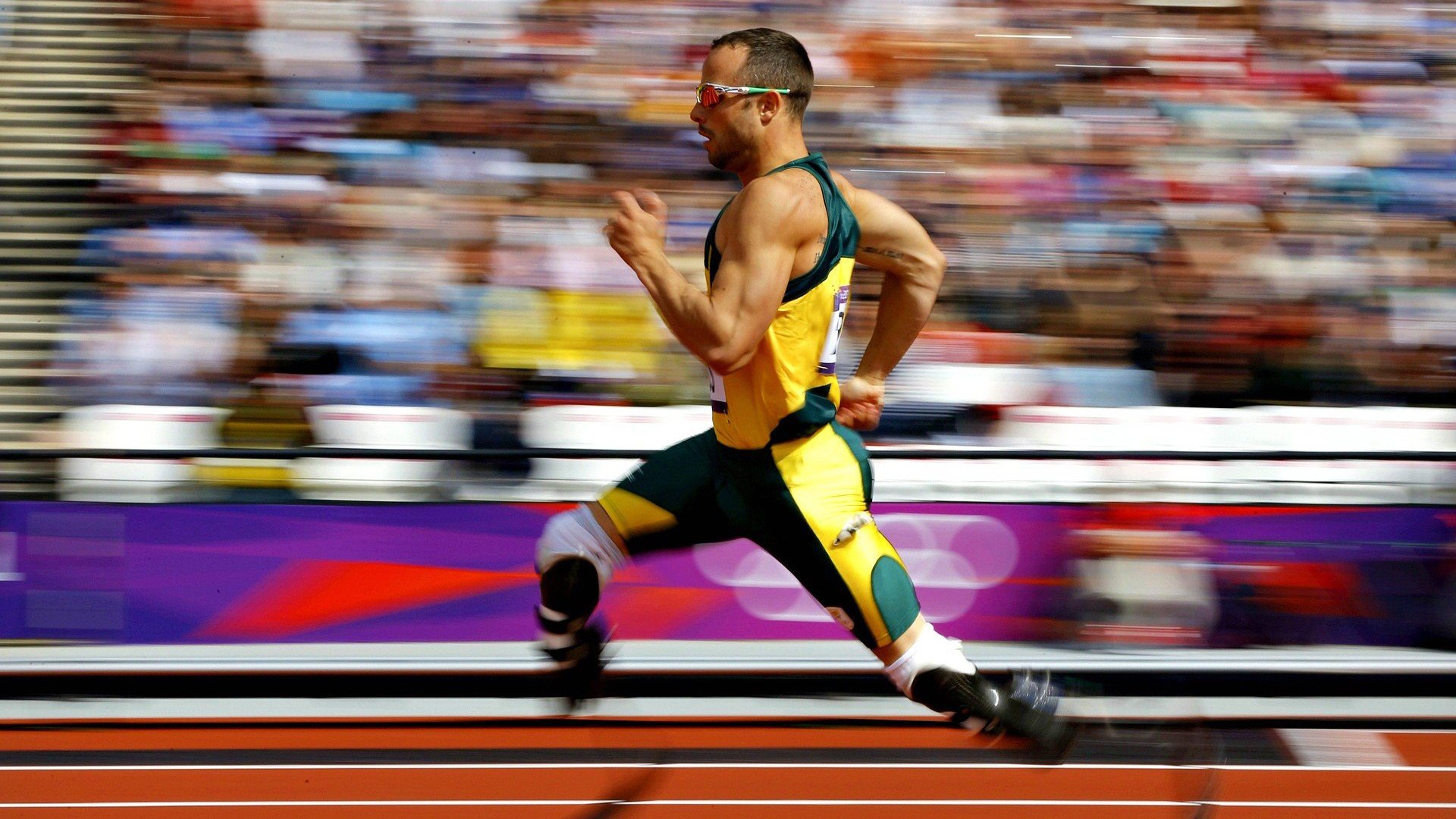 _无人机竞速赛:空中速度的全新体验_,无人机飞行比赛视频