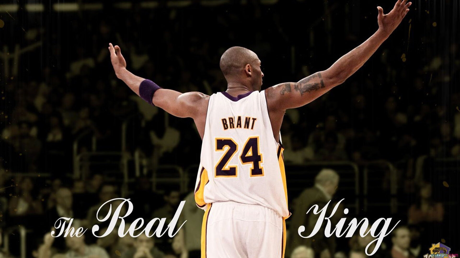 爱游戏体育官方网站-“高新体育中心网球赛：选手拼尽全力，赛场气氛爆棚”