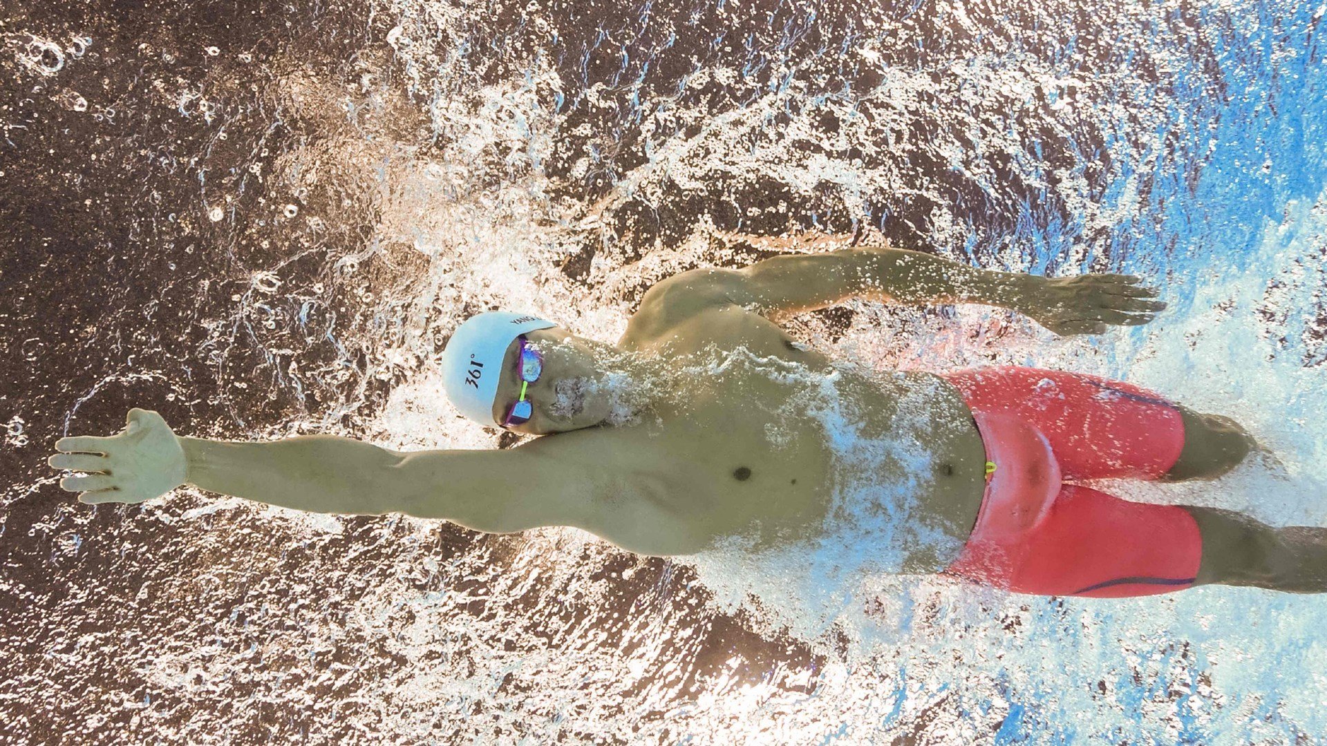 场馆翻新工程引入绿色建材标准，场地翻新